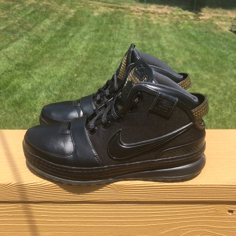 **SOLD**Nike Lebron 6 (vi)